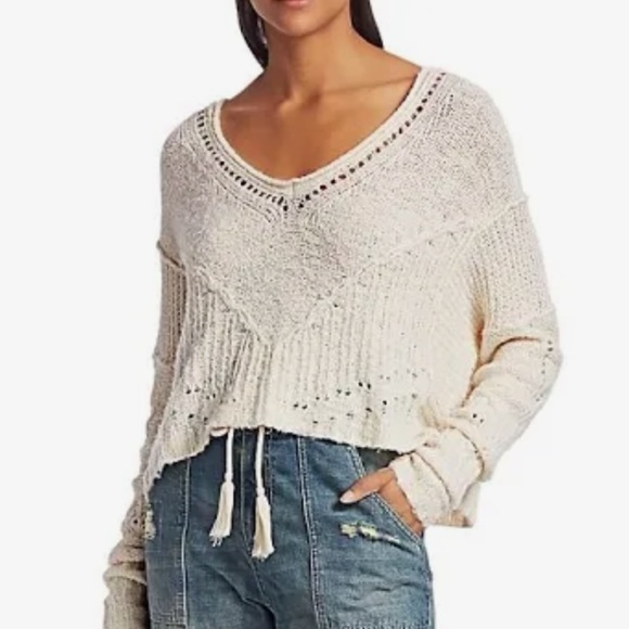 Free People Sweaters - FREE PEOPLE SEASHELL V NECK SWEATER IVORY MEDIUM